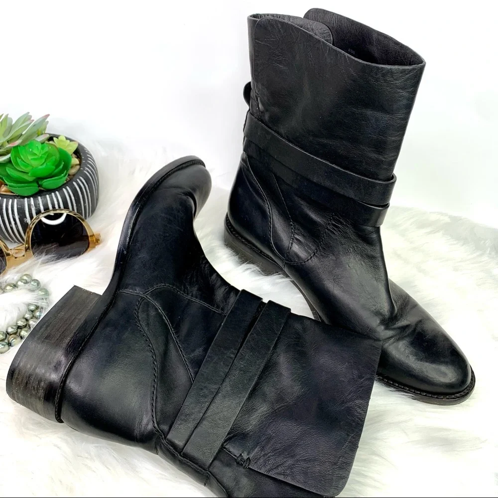 COACH Downtown Chic Luxury Minimalist Black Leather Jesika Moto Boot, 9B